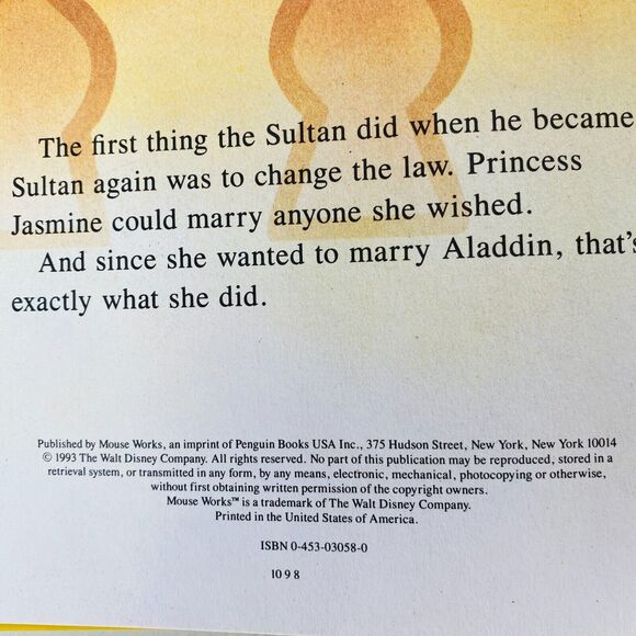 Disney's Aladdin Hard Cover Book Vintage 1993 Near Mint - Picture 4 of 5